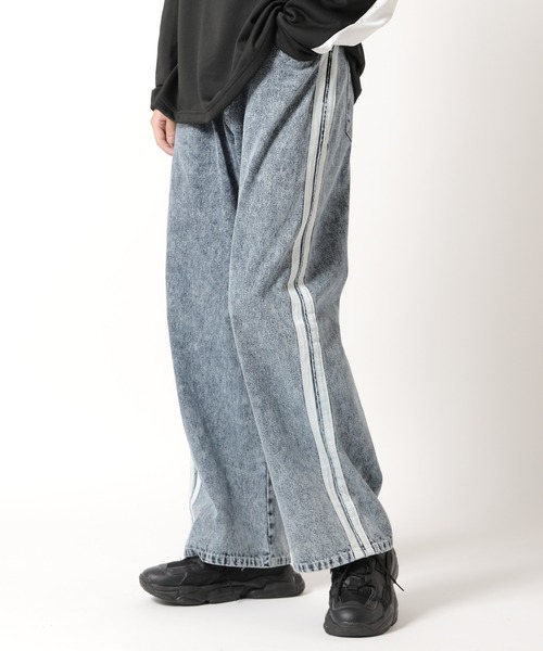Theater code(シアターコード)の「side line denim pants / サイドライン デニムパンツ(デニムパンツ・メンズ・ブラック/ブルー・L/M)」の3枚目の写真