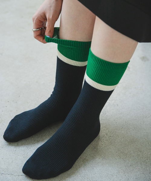 bohmal（ボマール）の「ネームタグリブ配色ソックス（ソックス/靴下・レディース・ブラック/ブルー/アイボリー・MEDIUM）」の2枚目の写真