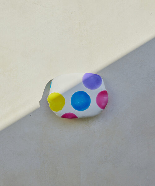 ear PAPILLONNER（イアパピヨネ）の「【kawa-kawa(カワカワ)】NO1314 tenohiraマルチケース（コインケース・レディース・グレー系その他/イエロー系その他/ピンク系その他/ホワイト系その他/ブルー系その他/ブラウン/シルバー/ブラック/ゴールド/その他/ホワイト/ブラック系その他/ゴールド系その他/シルバー系その他/ホワイト系その他2/ブルー系その他2/イエロー/グリーン/ピンク/ブラック系その他2/シルバー系/ブラック系その他3/レッド・FREE）」の4枚目の写真