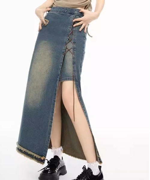 .KOM（ドットコム）の「A'GEM/9 × .kom 『.KOM/ドットケーオーエム』ﾃﾞﾆﾑｽﾘｯﾄｽｶｰﾄ（デニムスカート・レディース・ブルー・S/M）」の8枚目の写真