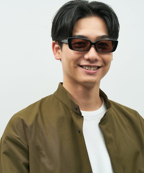 Zoff(ゾフ)の「【WEB限定】スクエア型 サングラス│紫外線対策│Y2K│Zoff(サングラス・レディース・ブラック/ブラック系その他・FREE)」の18枚目の写真