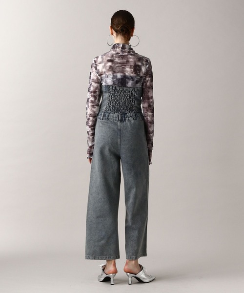 FOREVER 21（フォーエバー トゥエンティーワン）の「【2024FW】デニムサロペット（サロペット/オーバーオール・レディース・ブラック/ブルー・SMALL/MEDIUM）」の4枚目の写真