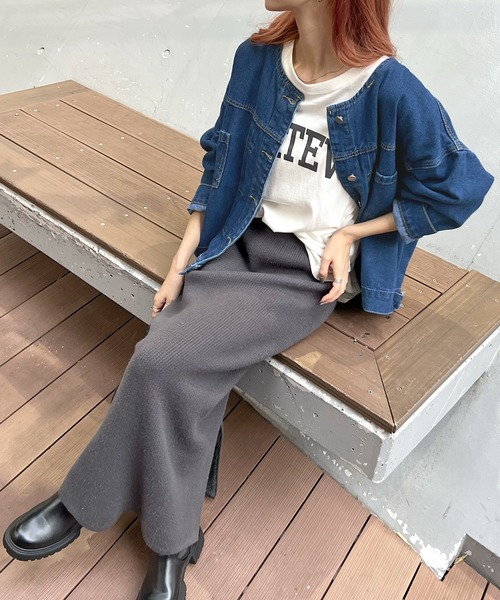 Futier land（フューティアランド）の「襟元スッキリとしたバランス良いアウター。ノーカラーデニムジャケット（デニムジャケット・レディース・ライトブルー/インディゴブルー・FREE）」の6枚目の写真