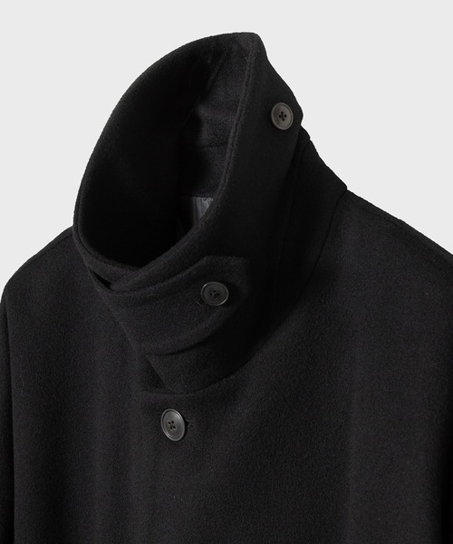 08sircus（ゼロエイトサーカス）の「【08sircus/ゼロエイトサーカス】Beaver double face rever over coat（トレンチコート・メンズ・ブラック・5/4）」の3枚目の写真