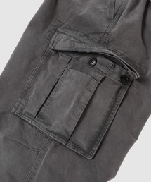 ERL（イーアールエル）の「UNISEX CLASSIC CARGO PANTS WOVEN