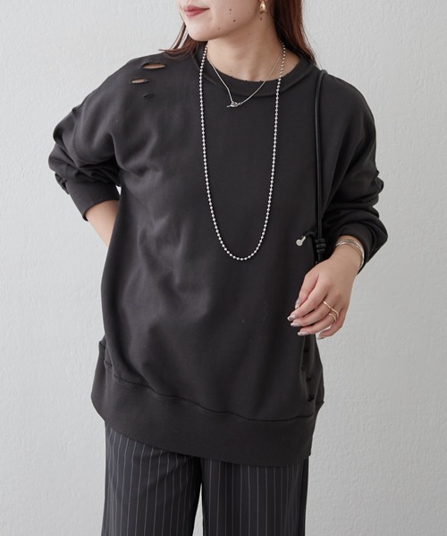 Remind me and forever（リマインドミーアンドフォーエバー）の「【WEB限定】ダメージ加工スウェット（Tシャツ/カットソー・レディース・ライトベージュ/グレー/スミクロ・FREE）」の7枚目の写真