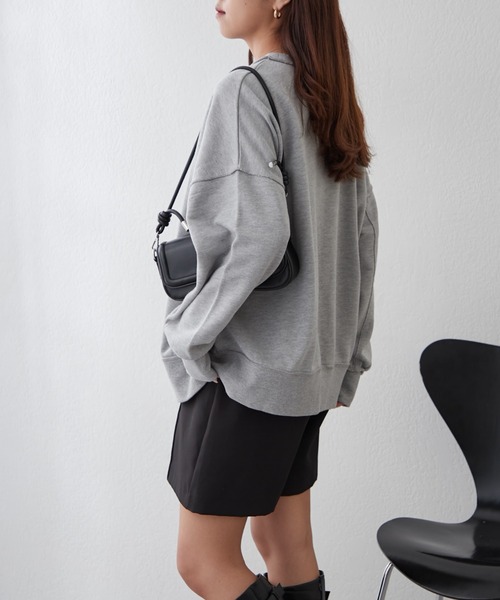 Remind me and forever（リマインドミーアンドフォーエバー）の「【WEB限定】ダメージ加工スウェット（Tシャツ/カットソー・レディース・ライトベージュ/グレー/スミクロ・FREE）」の14枚目の写真