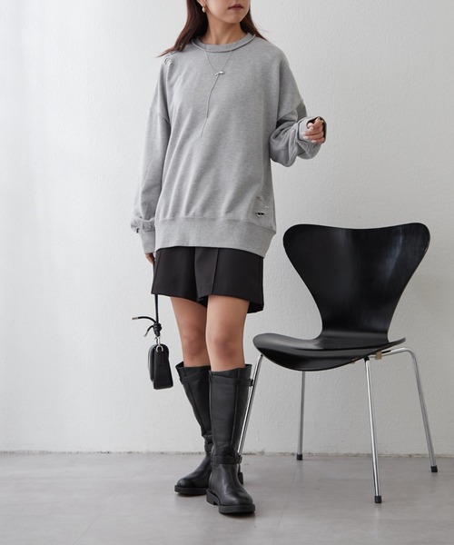 Remind me and forever（リマインドミーアンドフォーエバー）の「【WEB限定】ダメージ加工スウェット（Tシャツ/カットソー・レディース・ライトベージュ/グレー/スミクロ・FREE）」の16枚目の写真