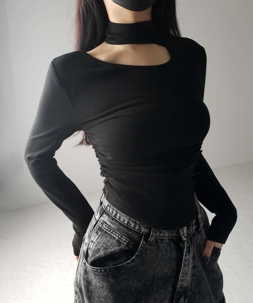 me+em select(ミームセレクト)の「※※【 2color 】カットアウトアシメチョーカーカットソートップス /cutout asymmetry choker cutsew tops(Tシャツ/カットソー・レディース・ホワイト/ブラック/グレー・FREE)」の6枚目の写真