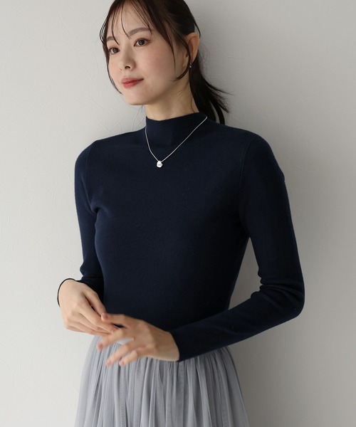 BLUEEAST（ブルーイースト）の「《お気に入り1.3万人突破！／新色追加／8色展開》ウール混ベーシックハイネックニット（ニット/セーター・レディース・キャメル/アイボリー/ボルドー/チャコールグレー/ブラック/ネイビー/ピンク/ブラウン/レッド/ブルー/グレー・MEDIUM）」の6枚目の写真