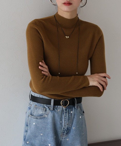 BLUEEAST（ブルーイースト）の「《お気に入り1.3万人突破！／新色追加／8色展開》ウール混ベーシックハイネックニット（ニット/セーター・レディース・キャメル/アイボリー/ボルドー/チャコールグレー/ブラック/ネイビー/ピンク/ブラウン/レッド/ブルー/グレー・MEDIUM）」の17枚目の写真