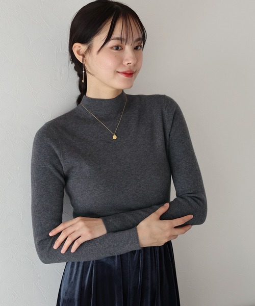 BLUEEAST（ブルーイースト）の「《お気に入り1.3万人突破！／新色追加／8色展開》ウール混ベーシックハイネックニット（ニット/セーター・レディース・キャメル/アイボリー/ボルドー/チャコールグレー/ブラック/ネイビー/ピンク/ブラウン/レッド/ブルー/グレー・MEDIUM）」の20枚目の写真