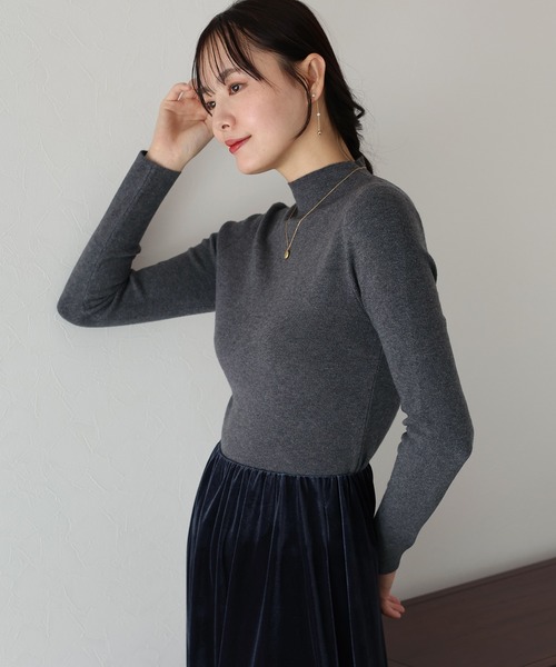 BLUEEAST（ブルーイースト）の「《お気に入り1.3万人突破！／新色追加／8色展開》ウール混ベーシックハイネックニット（ニット/セーター・レディース・キャメル/アイボリー/ボルドー/チャコールグレー/ブラック/ネイビー/ピンク/ブラウン/レッド/ブルー/グレー・MEDIUM）」の21枚目の写真