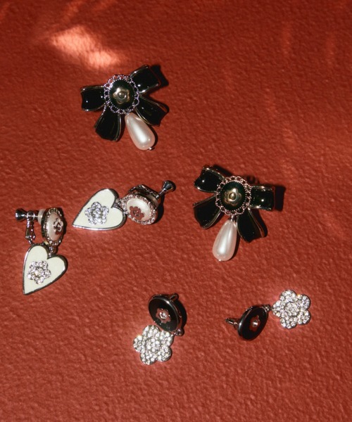 LILY BROWN（リリーブラウン）の「【LILY BROWN×MARY QUANT】バリエーションピアス（ピアス（両耳用）・レディース・B/C/A・FREE）」の4枚目の写真