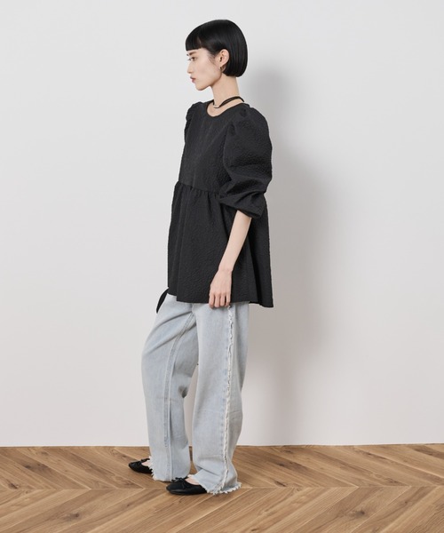 Shelly island(シェリーアイランド)の「フラワージャガードペプラムブラウス(シャツ/ブラウス・レディース・ブラック/ホワイト・FREE)」の9枚目の写真