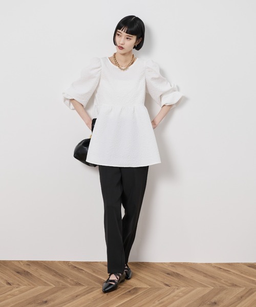 Shelly island(シェリーアイランド)の「フラワージャガードペプラムブラウス(シャツ/ブラウス・レディース・ブラック/ホワイト・FREE)」の17枚目の写真