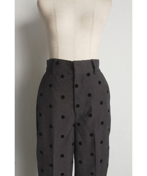 &. NOSTALGIA(アンドドットノスタルジア)の「【ZOZO限定】フロッキードットワイドパンツ(その他パンツ・レディース・チャコールグレー/ブラック・M)」の16枚目の写真