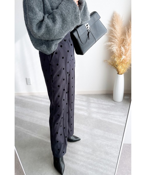 &. NOSTALGIA(アンドドットノスタルジア)の「【ZOZO限定】フロッキードットワイドパンツ(その他パンツ・レディース・チャコールグレー/ブラック・M)」の5枚目の写真