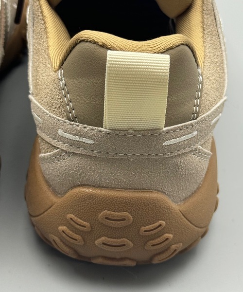 新品、ABO紐2本で締める変わったお洒落なスニーカー26.0