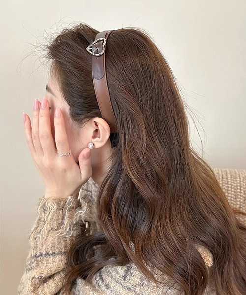 Dita Muaj.（ディータムアージュ）の「えらべるカチューシャ（カチューシャ・レディース・ブラック/ベージュ/ブラウン・FREE）」の6枚目の写真