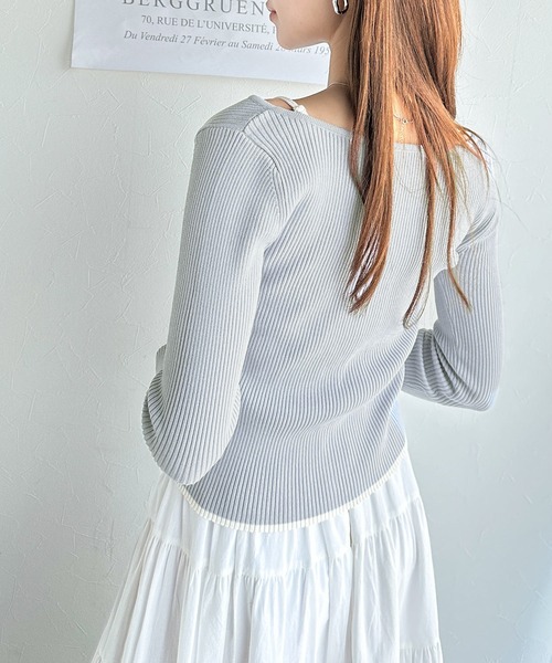 mily bilet(ミウィビレット)の「【mily bilet】女性らしさ漂う。裾配色ロゴ刺繍コンパクトニットカーディガン(カーディガン/ボレロ・レディース・ブルー/ブラック/ピンク/ホワイト・LARGE/MEDIUM/SMALL/X-LARGE)」の12枚目の写真