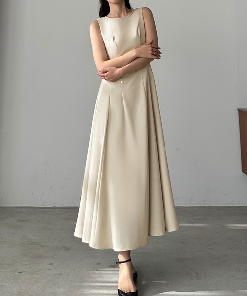 ★全2色★バックオープン ノースリーブ ワンピース フレア Louere ワンピース バックオープンノースリーブフレアワンピース