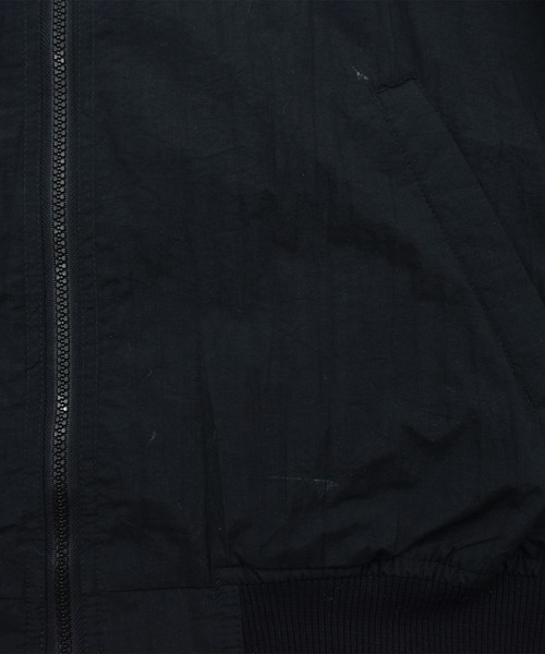 Guess（ゲス）の「【ヴィンテージ古着】90’s GUESS 星条旗 ナイロンジャケット（ナイロンジャケット・メンズ・ブラック・X-LARGE）」の10枚目の写真