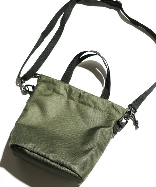 PENNEYS（ぺニーズ）の「【PENNY'S / ぺニーズ】DRAWSTRING POUCH　ドローストリングポーチ（ボディバッグ/ウエストポーチ・メンズ・ベージュ/ネイビー/ブラック/オリーブ・FREE）」の17枚目の写真