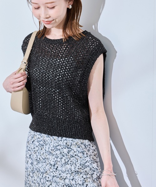 ROPE' PICNIC（ロペピクニック）の「透かし編みラメニットベスト（ベスト・レディース・キナリ/グレー/ブラック・FREE）」の7枚目の写真