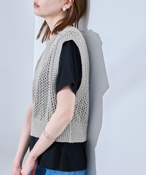 ROPE' PICNIC（ロペピクニック）の「透かし編みラメニットベスト（ベスト・レディース・キナリ/グレー/ブラック・FREE）」の11枚目の写真