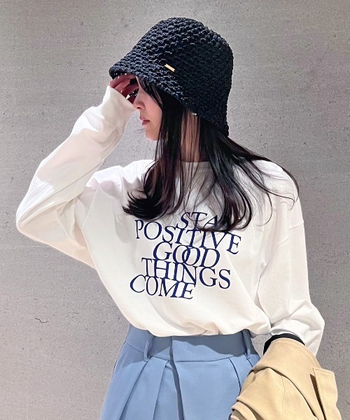 Mila Owen（ミラオーウェン）の「グラフィックロンT【手洗い可能】（Tシャツ/カットソー・レディース・レッド/ピンク/ブルー・FREE）」の2枚目の写真