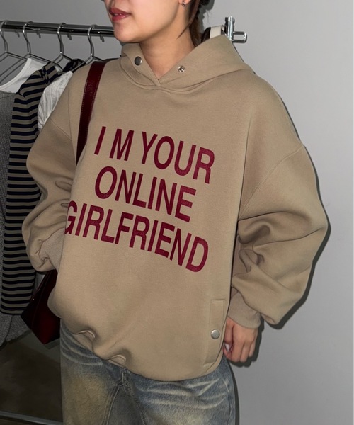 SHAGGIE（シャギー）の「フロックプリントルーズオーバーパーカー（パーカー・レディース・チャコールグレー/ベージュ/ホワイト/ピンク・FREE）」の13枚目の写真