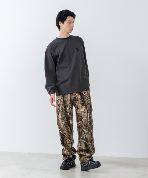 OUTDOOR EXCHANGE(アウトドアエクスチェンジ)の「【OUTDOOR EXCHANGE/アウトドアエクスチェンジ】アニマルバックプリントクルーネックロンT オーバーサイズ(Tシャツ/カットソー・メンズ・ホワイト/スミクロ・MEDIUM/LARGE)」の16枚目の写真