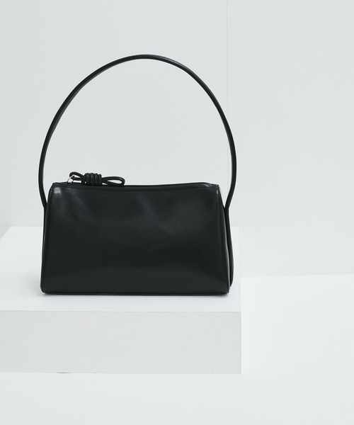 ADAM ET ROPE'（アダムエロペ）の「【サステナブル】ワンハンドルミニバッグ（ハンドバッグ・レディース・ブラック/クリーム・FREE）」の3枚目の写真