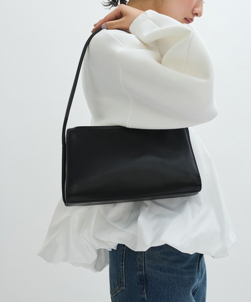 ADAM ET ROPE'（アダムエロペ）の「【サステナブル】ワンハンドルミニバッグ（ハンドバッグ・レディース・ブラック/クリーム・FREE）」の11枚目の写真