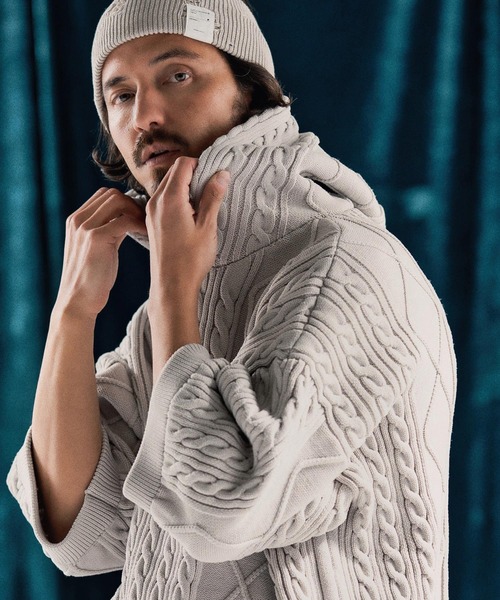 ANGENEHM(アンゲネーム)の「mpa3732-Airy yarn cable stitch short sleeve hoodie ニットパーカー(パーカー・メンズ・ブラック/グレイッシュベージュ/キナリ/サックスブルー系・S/M/L)」の5枚目の写真