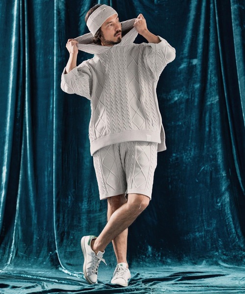 ANGENEHM(アンゲネーム)の「mpa3732-Airy yarn cable stitch short sleeve hoodie ニットパーカー(パーカー・メンズ・ブラック/グレイッシュベージュ/キナリ/サックスブルー系・S/M/L)」の9枚目の写真