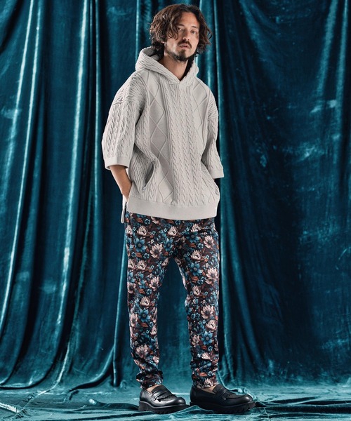 ANGENEHM(アンゲネーム)の「mpa3732-Airy yarn cable stitch short sleeve hoodie ニットパーカー(パーカー・メンズ・ブラック/グレイッシュベージュ/キナリ/サックスブルー系・S/M/L)」の10枚目の写真