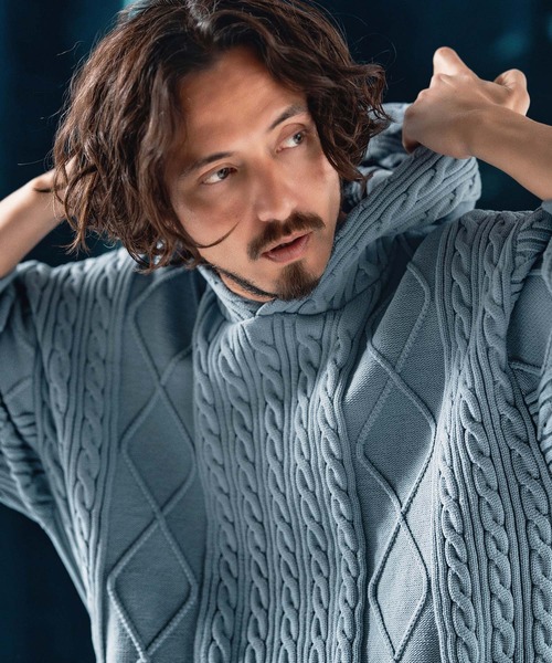 ANGENEHM(アンゲネーム)の「mpa3732-Airy yarn cable stitch short sleeve hoodie ニットパーカー(パーカー・メンズ・ブラック/グレイッシュベージュ/キナリ/サックスブルー系・S/M/L)」の13枚目の写真