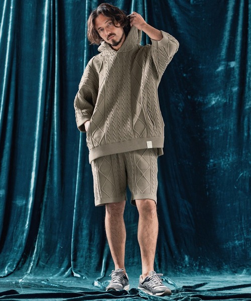 ANGENEHM(アンゲネーム)の「mpa3732-Airy yarn cable stitch short sleeve hoodie ニットパーカー(パーカー・メンズ・ブラック/グレイッシュベージュ/キナリ/サックスブルー系・S/M/L)」の22枚目の写真