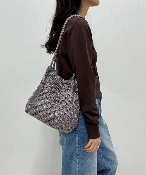 fredy emue（フレディエミュ）の「メタリックコードロングハンドルトートバッグ（かごバッグ・レディース・ブロンズ/シルバー・FREE）」の19枚目の写真