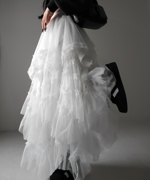 me+em select(ミームセレクト)の「【 2color 】レイヤードボリュームフリルチュールスカート / layered volume frill tulle skirt(スカート・レディース・ホワイト/ブラック・FREE)」の9枚目の写真