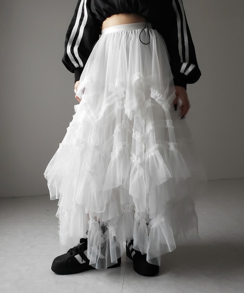 me+em select(ミームセレクト)の「【 2color 】レイヤードボリュームフリルチュールスカート / layered volume frill tulle skirt(スカート・レディース・ホワイト/ブラック・FREE)」の13枚目の写真