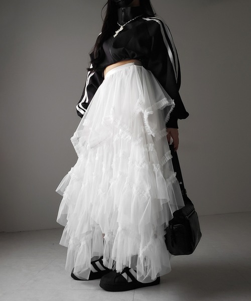 me+em select(ミームセレクト)の「【 2color 】レイヤードボリュームフリルチュールスカート / layered volume frill tulle skirt(スカート・レディース・ホワイト/ブラック・FREE)」の19枚目の写真