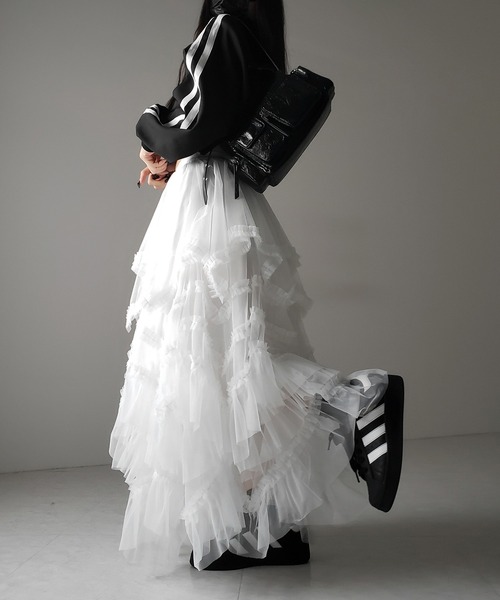 me+em select(ミームセレクト)の「【 2color 】レイヤードボリュームフリルチュールスカート / layered volume frill tulle skirt(スカート・レディース・ホワイト/ブラック・FREE)」の20枚目の写真