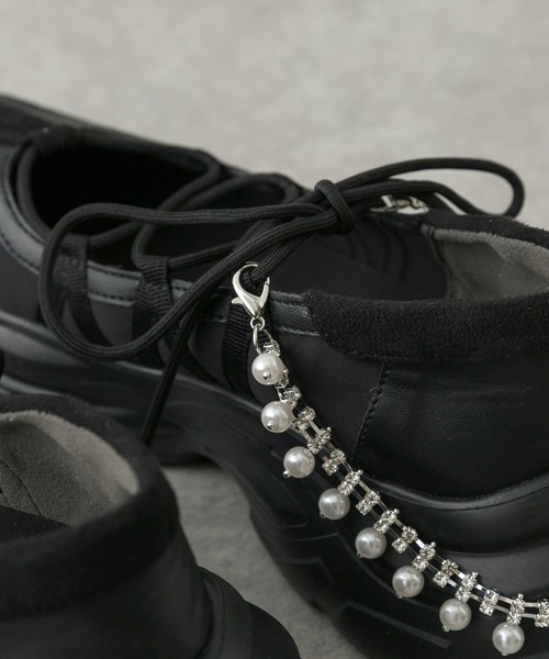 SENSE OF PLACE by URBAN RESEARCH(センスオブプレイスバイアーバンリサーチ)の「『WEB/一部店舗限定』パールチェーンシューズチャーム(チャーム・レディース・シルバー・ONE)」の8枚目の写真