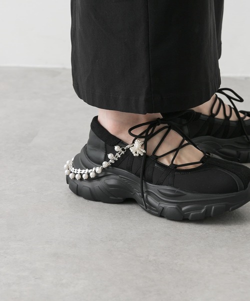 SENSE OF PLACE by URBAN RESEARCH(センスオブプレイスバイアーバンリサーチ)の「『WEB/一部店舗限定』パールチェーンシューズチャーム(チャーム・レディース・シルバー・ONE)」の6枚目の写真