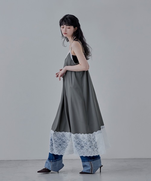 etoll.(エトル)の「ツイルレースランジェリー風キャミワンピ(ワンピース・レディース・グレー/ブラック・M)」の11枚目の写真