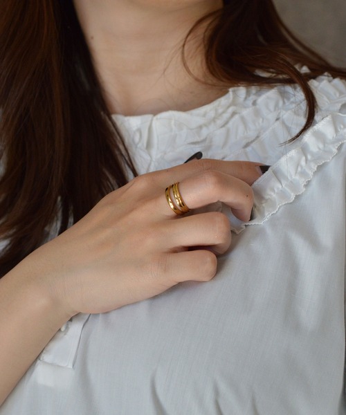 BROTHERHOOD（ブラザーフッド）の「【earyear】Layered Line design peti Volume Ring（リング・レディース・ゴールド/シルバー・MEDIUM/SMALL/LARGE）」の6枚目の写真