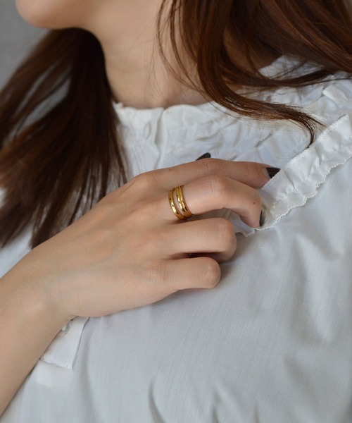 BROTHERHOOD（ブラザーフッド）の「【earyear】Layered Line design peti Volume Ring（リング・レディース・ゴールド/シルバー・MEDIUM/SMALL/LARGE）」の5枚目の写真